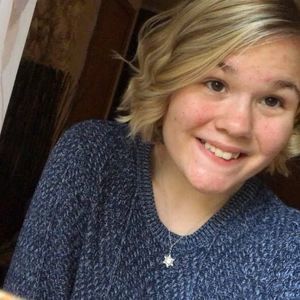 Meet your Posher, Caitlyn